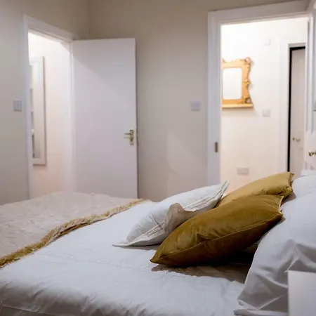 The View, Luxury In A Great Location! * Kilmacanoge