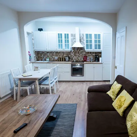 The View, Luxury In A Great Location!