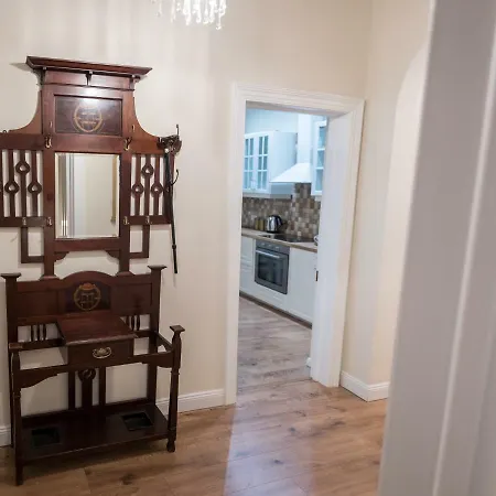 The View, Luxury In A Great Location! Kilmacanoge